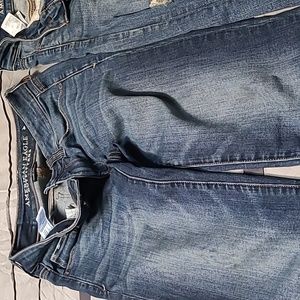 4 pairs of Aero and 1 Hollister Jeans